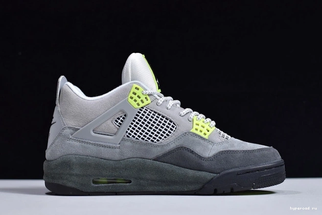 Neon CT5342-007 SE Jordan Air 4 0710
